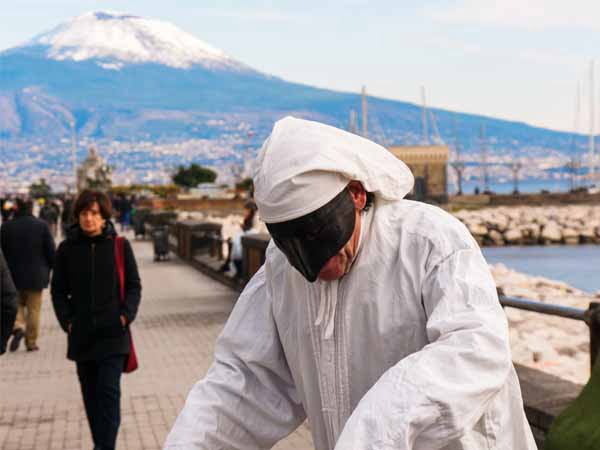 Campania_Naples_Pulcinella_Winter_Vesuvius