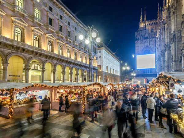 Lombardy_Milan_Christmas_Market_Obei_Obei