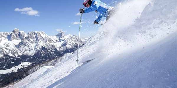 Trentino_SanMartinoCastrozza_Skiing_People_Snow