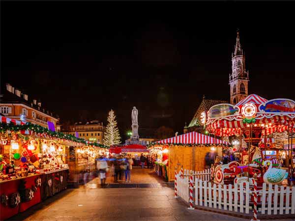 Trentino_Vipiteno_Christmas_Market_Scene