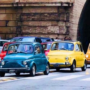 Italy_General_culture_Fiat_500_Vintage_Cars_Street