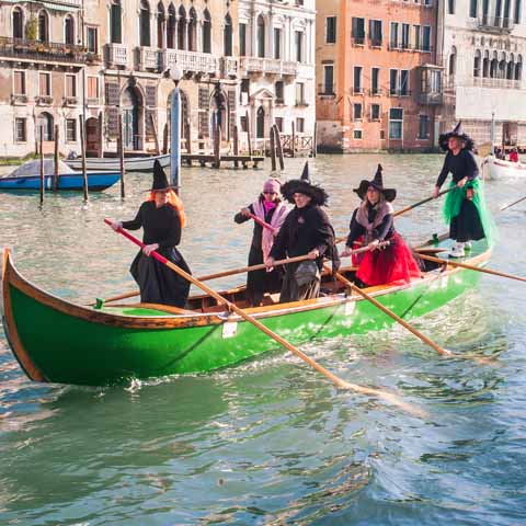 Venice La Befana in Gondola Folklore
